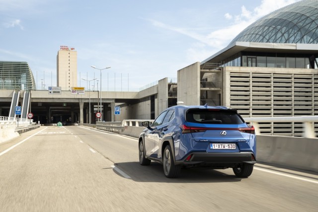 Lexus Ux photo 63