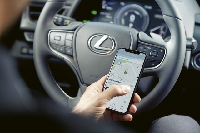 Lexus Ux photo 149
