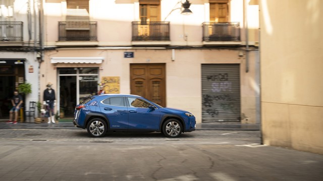 Lexus Ux photo 69