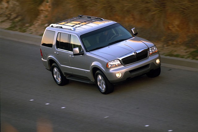 Lincoln Aviator photo 8