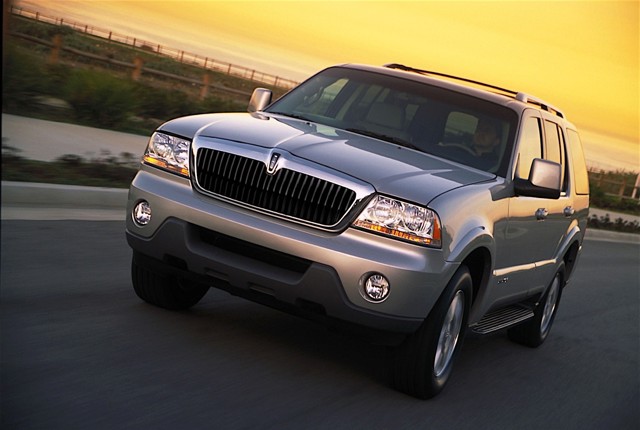 Lincoln Aviator photo 10