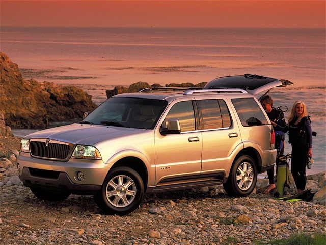 Lincoln Aviator photo 12