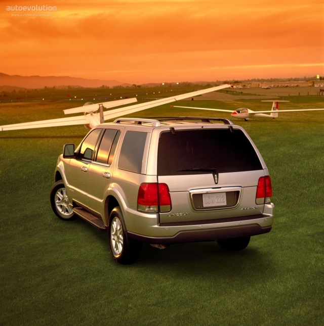 Lincoln Aviator photo 6