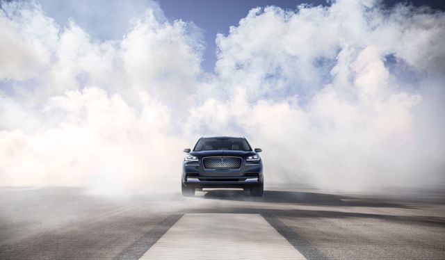 Lincoln Aviator photo 2
