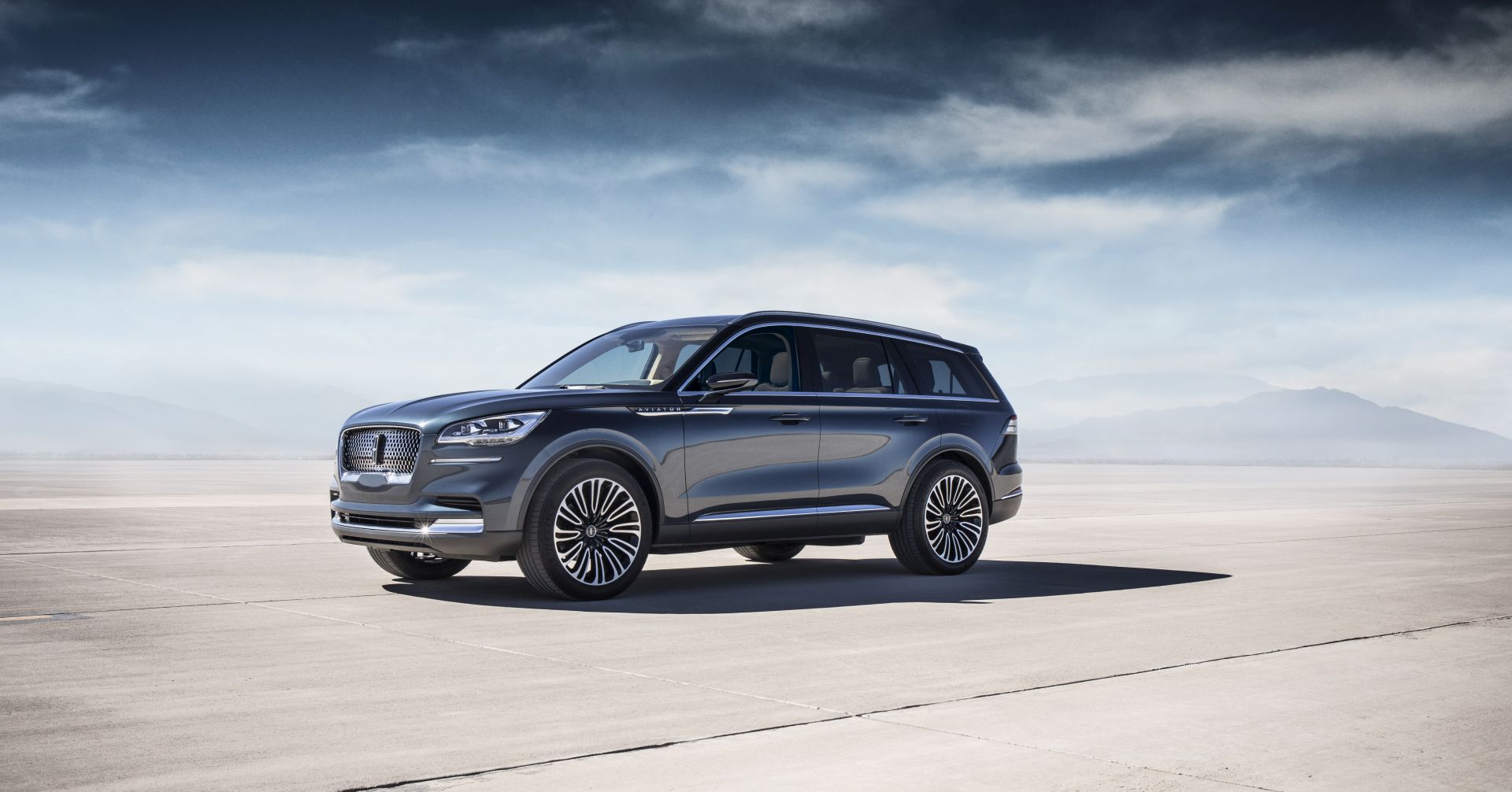 Lincoln Aviator photo 6