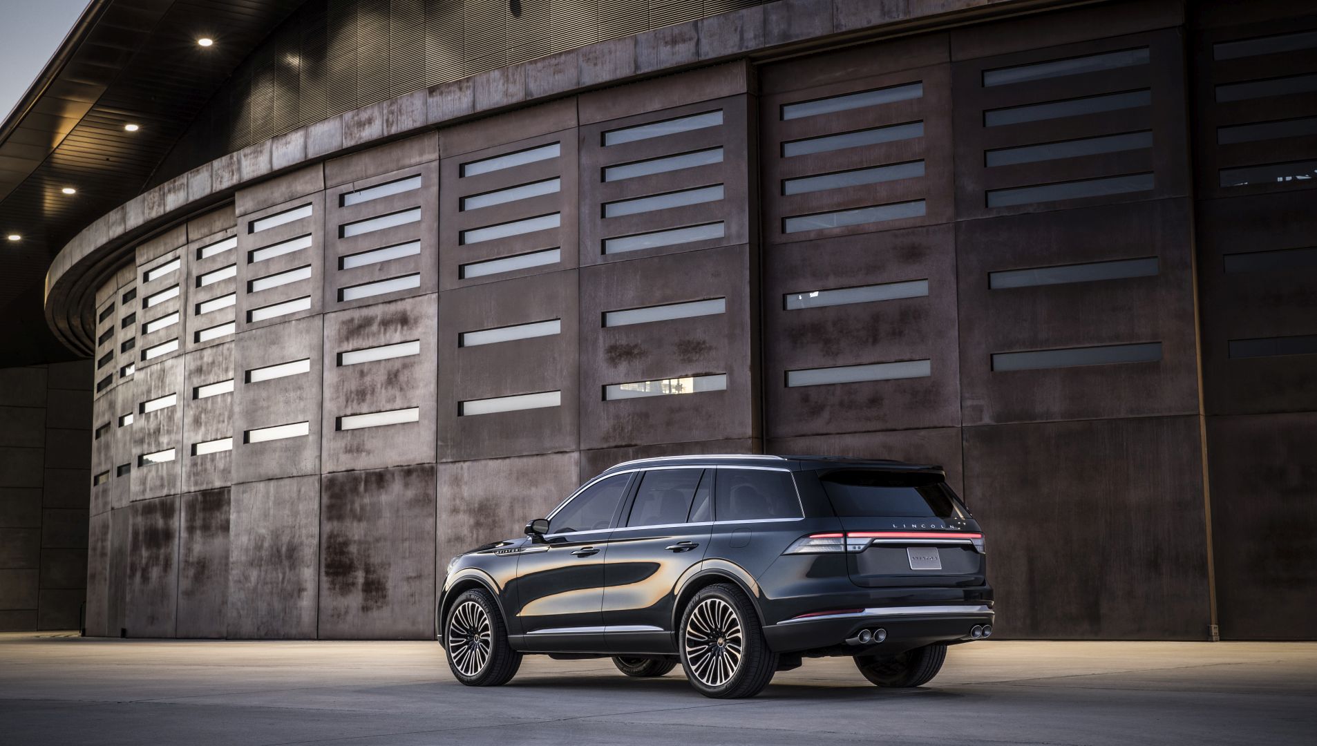 Lincoln Aviator photo 11