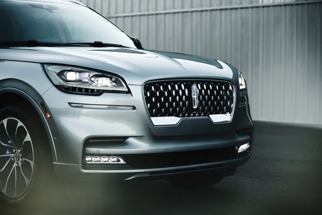 Lincoln Aviator photo 22