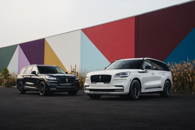 Lincoln Aviator photo 99