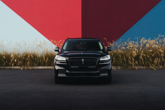Lincoln Aviator photo 102