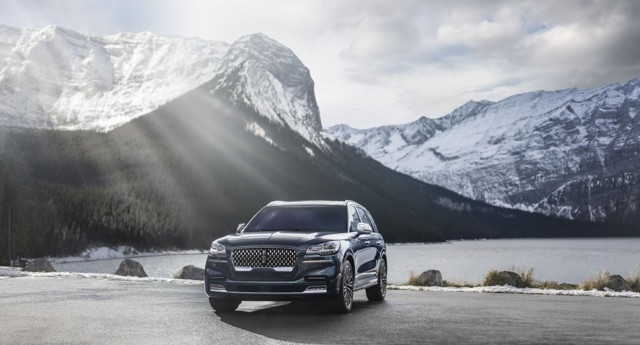 Lincoln Aviator photo 30