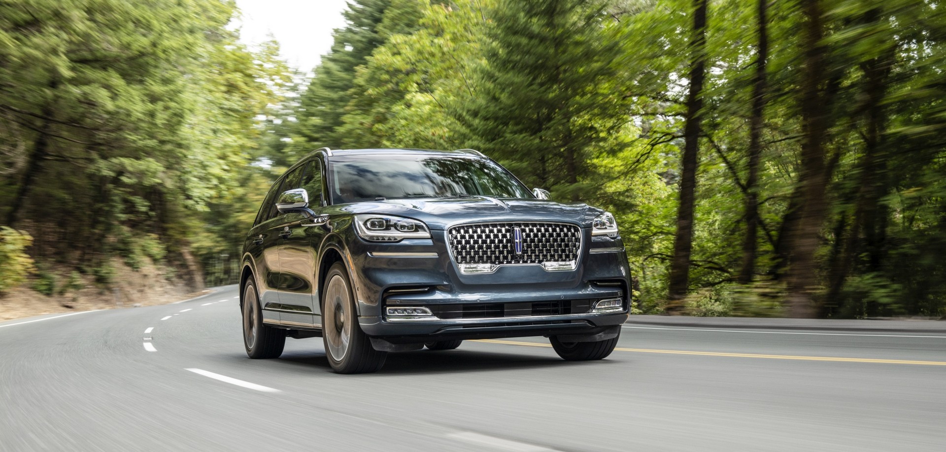 Lincoln Aviator photo 63