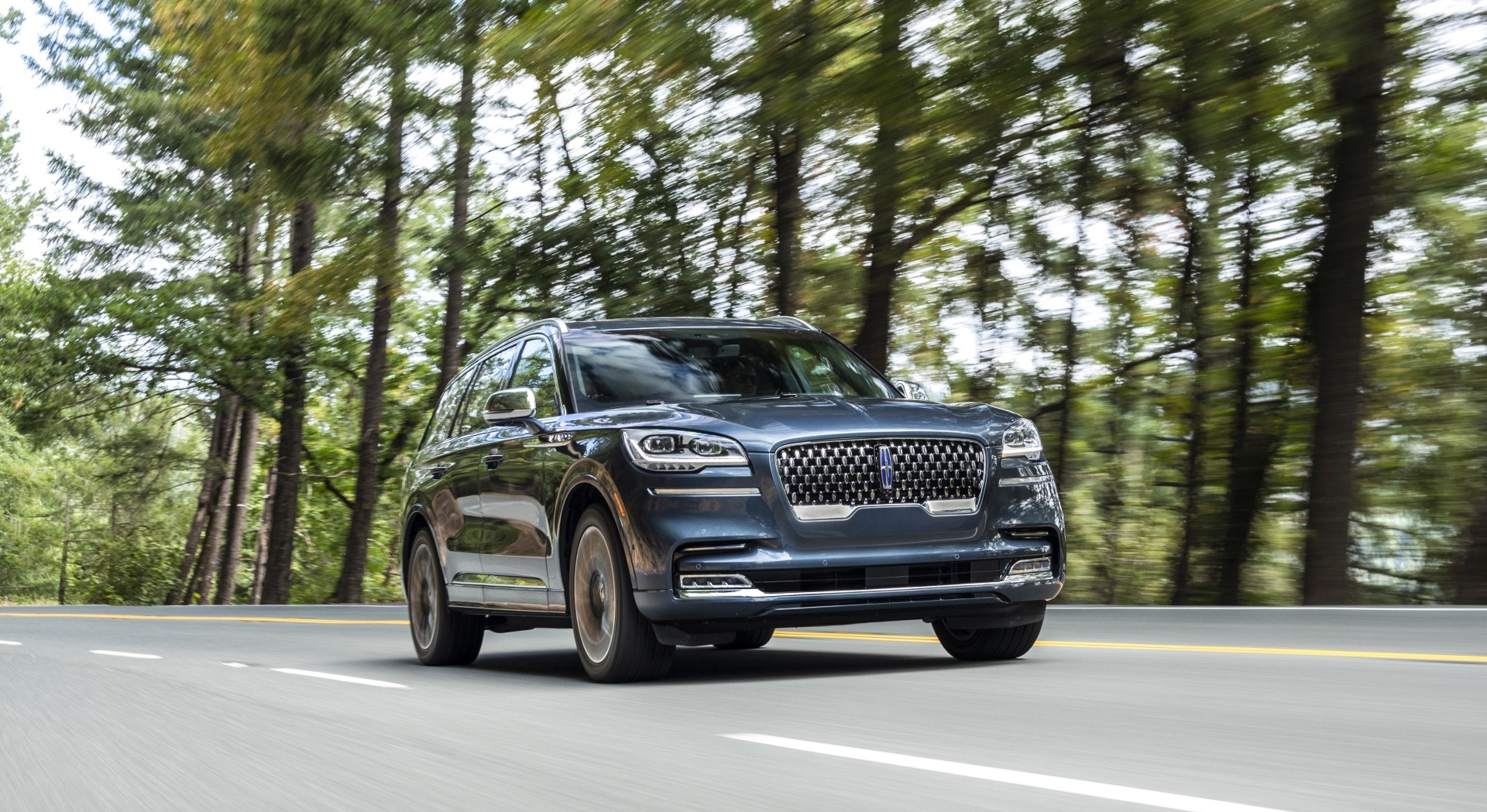Lincoln Aviator photo 65