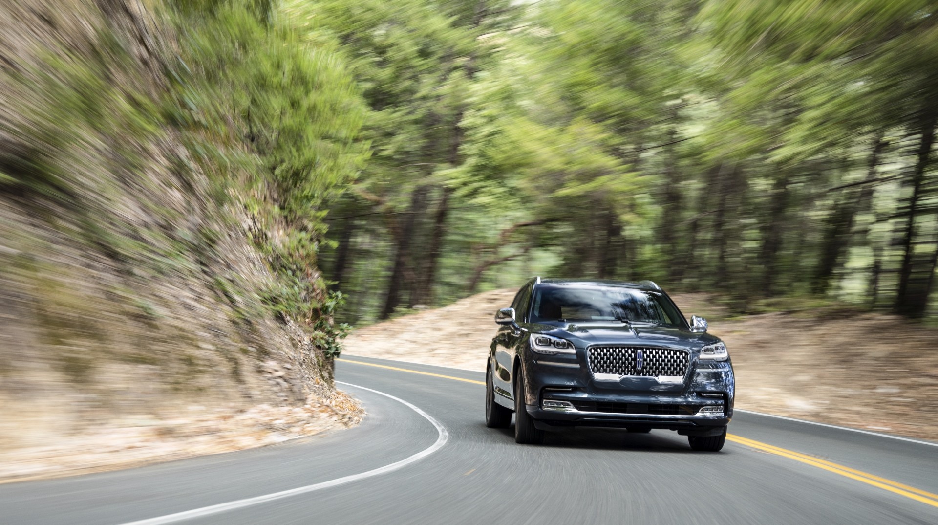 Lincoln Aviator photo 67