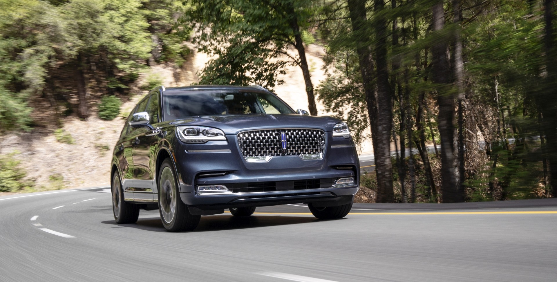 Lincoln Aviator photo 69