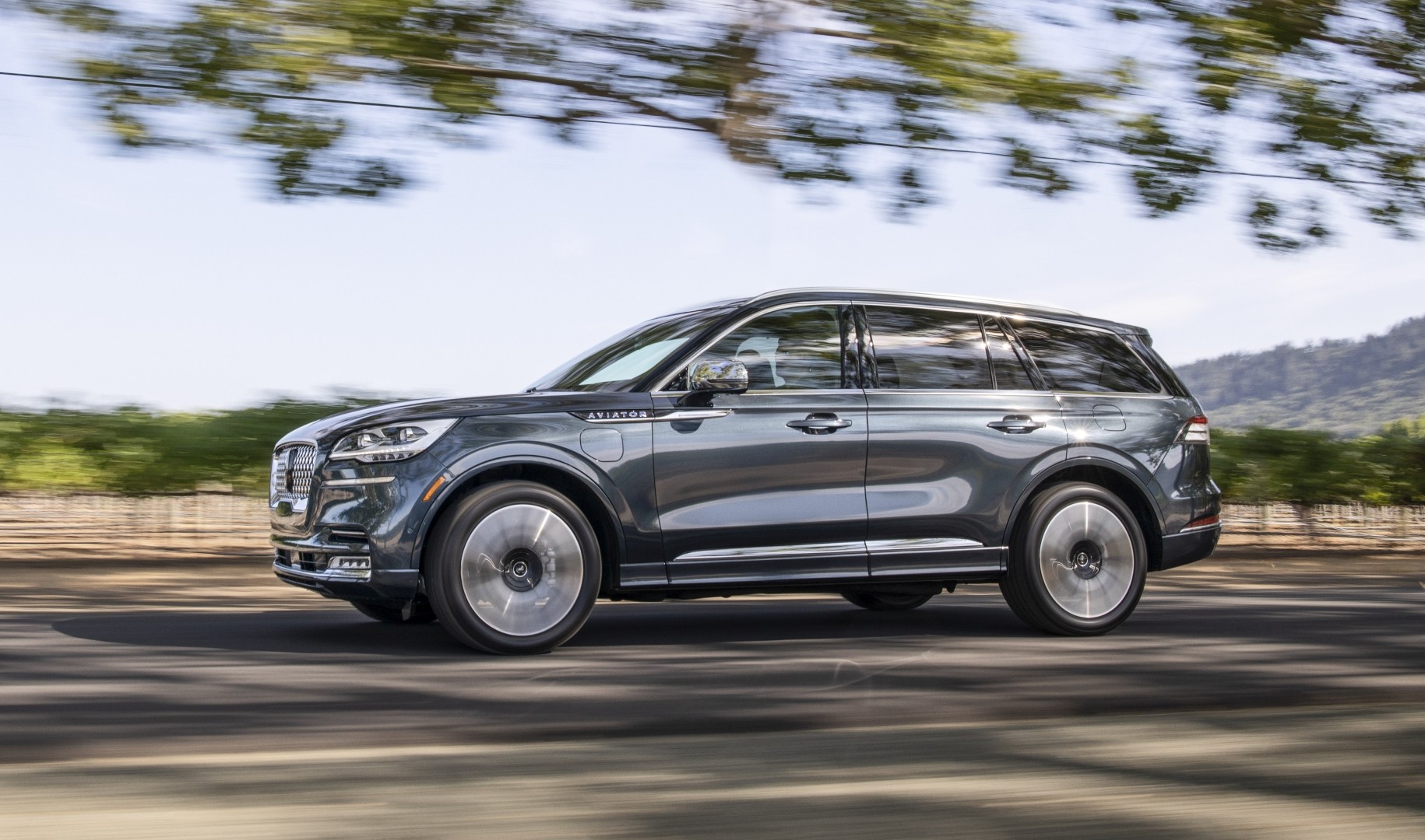 Lincoln Aviator photo 80