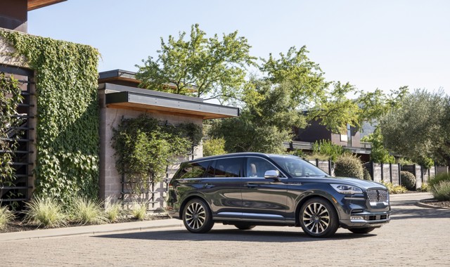 Lincoln Aviator photo 83