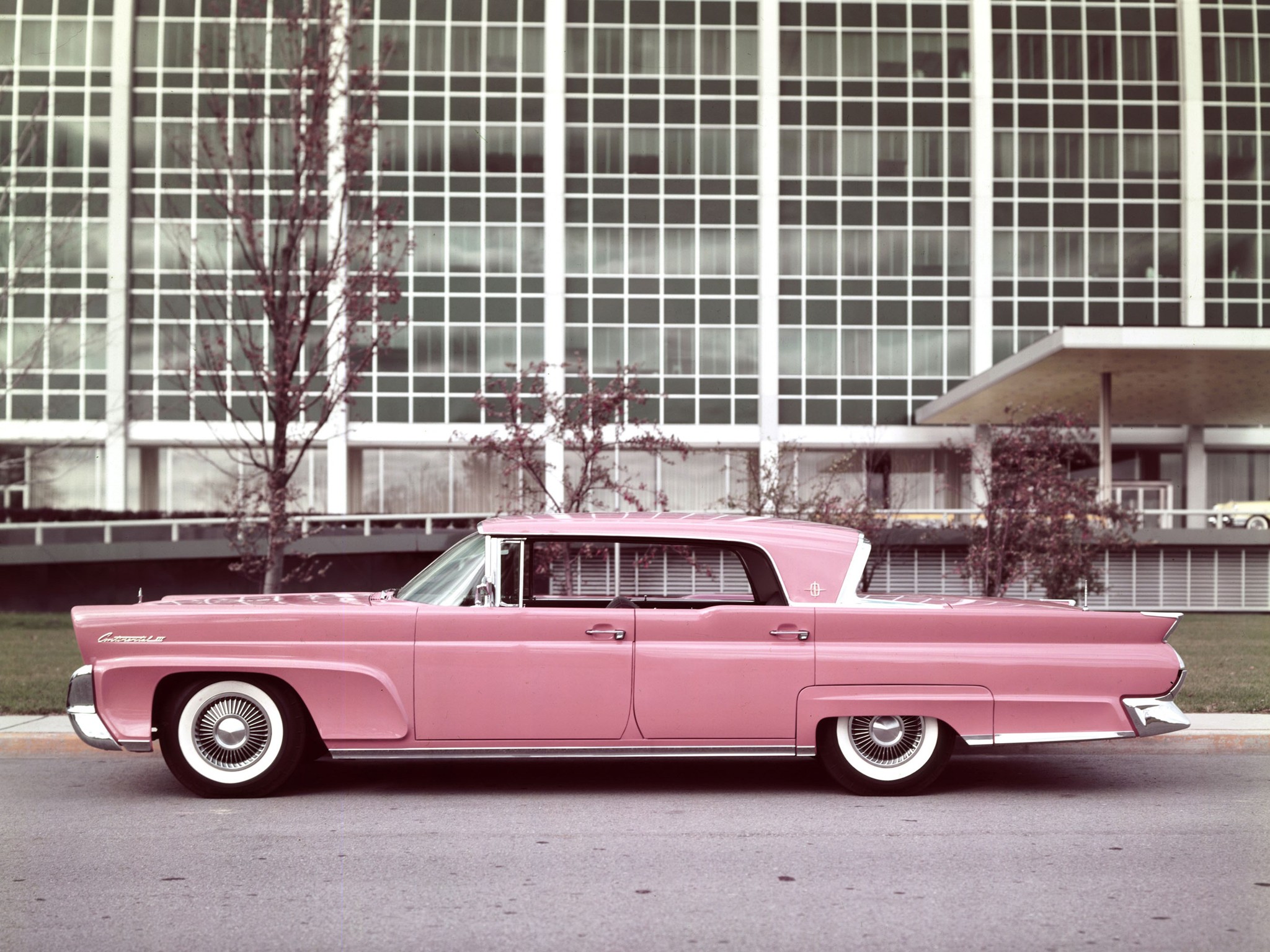 Lincoln Continental photo 12
