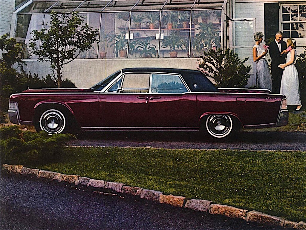 Lincoln Continental photo 15