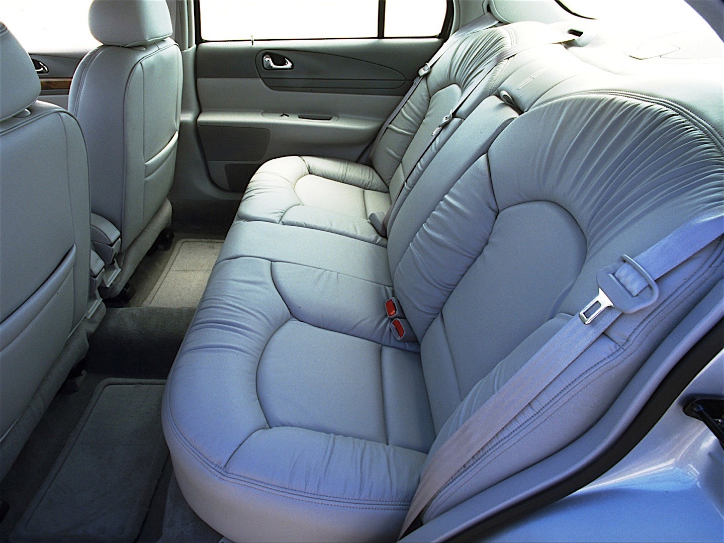 Lincoln Continental photo 39