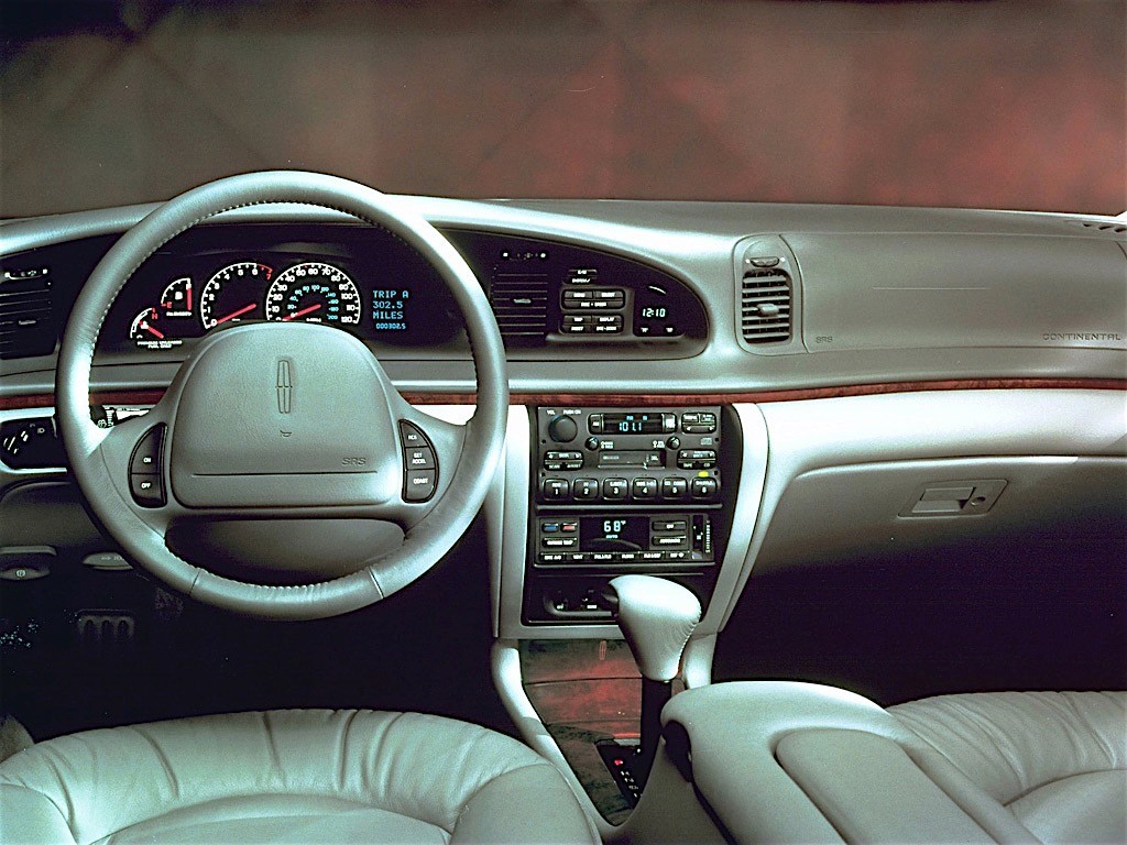 Lincoln Continental photo 41