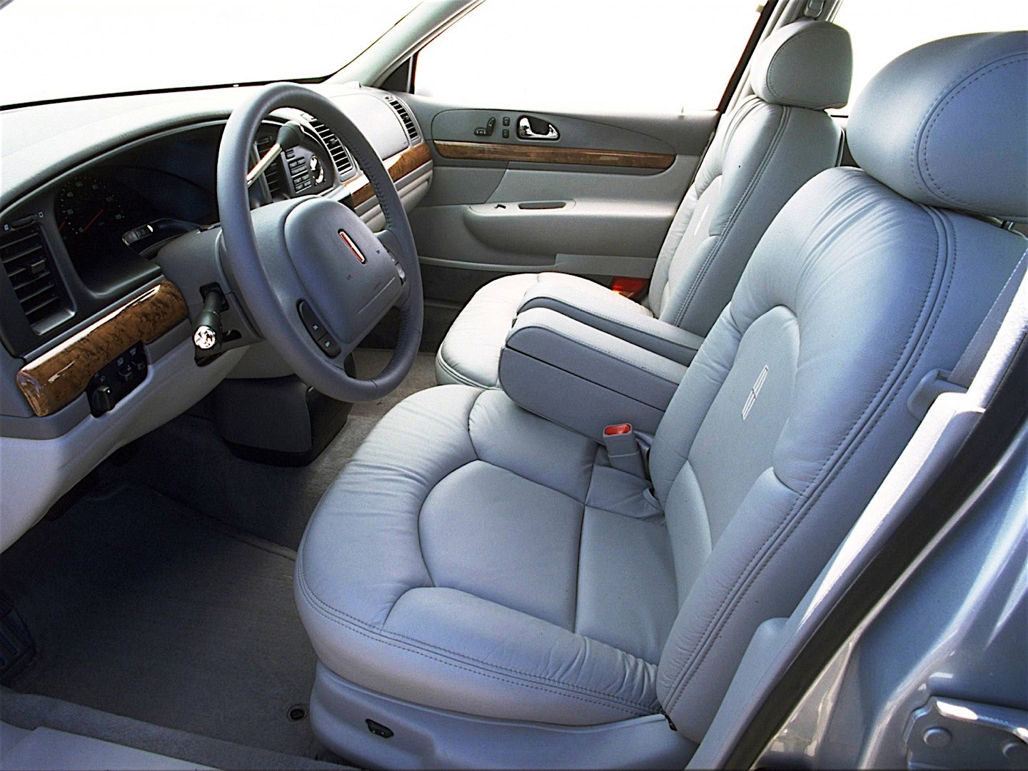 Lincoln Continental photo 43