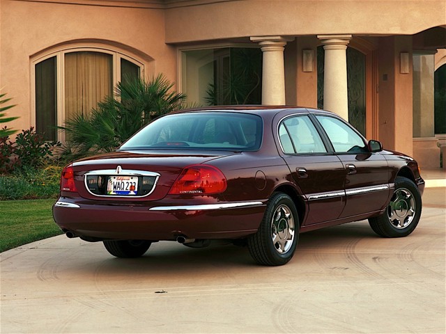 Lincoln Continental photo 8