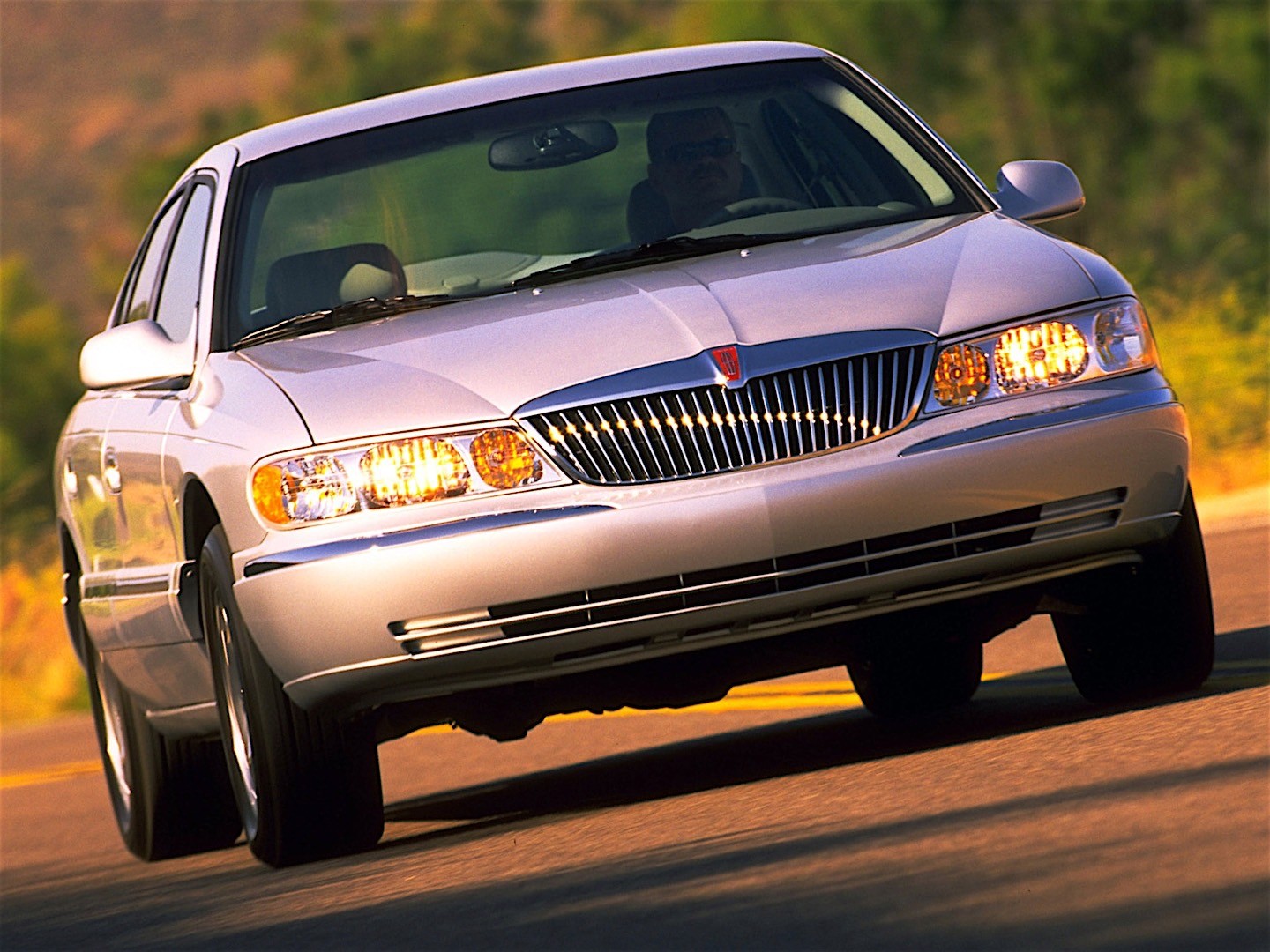 Lincoln Continental photo 17