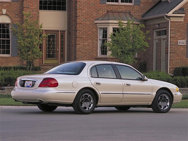 Lincoln Continental photo 21