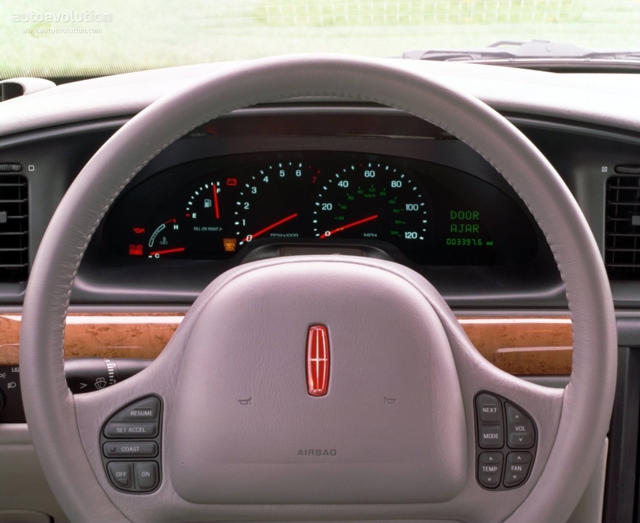 Lincoln Continental photo 33