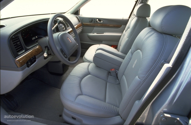 Lincoln Continental photo 35