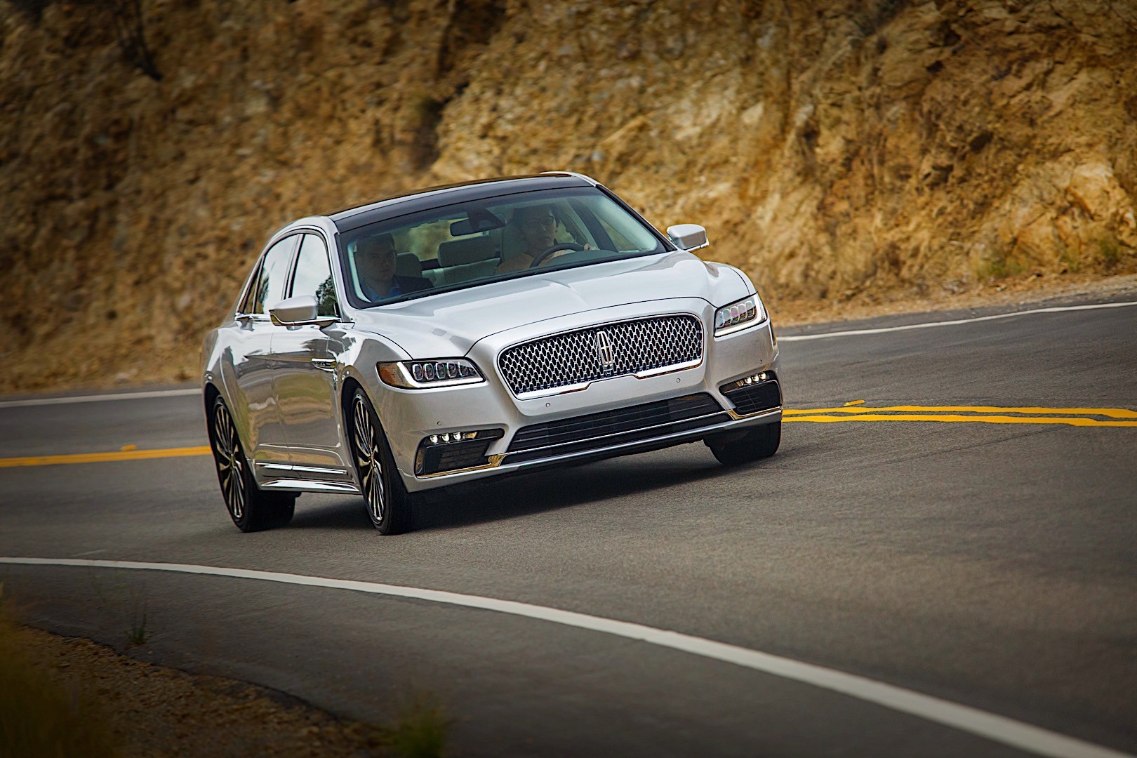 Lincoln Continental photo 14