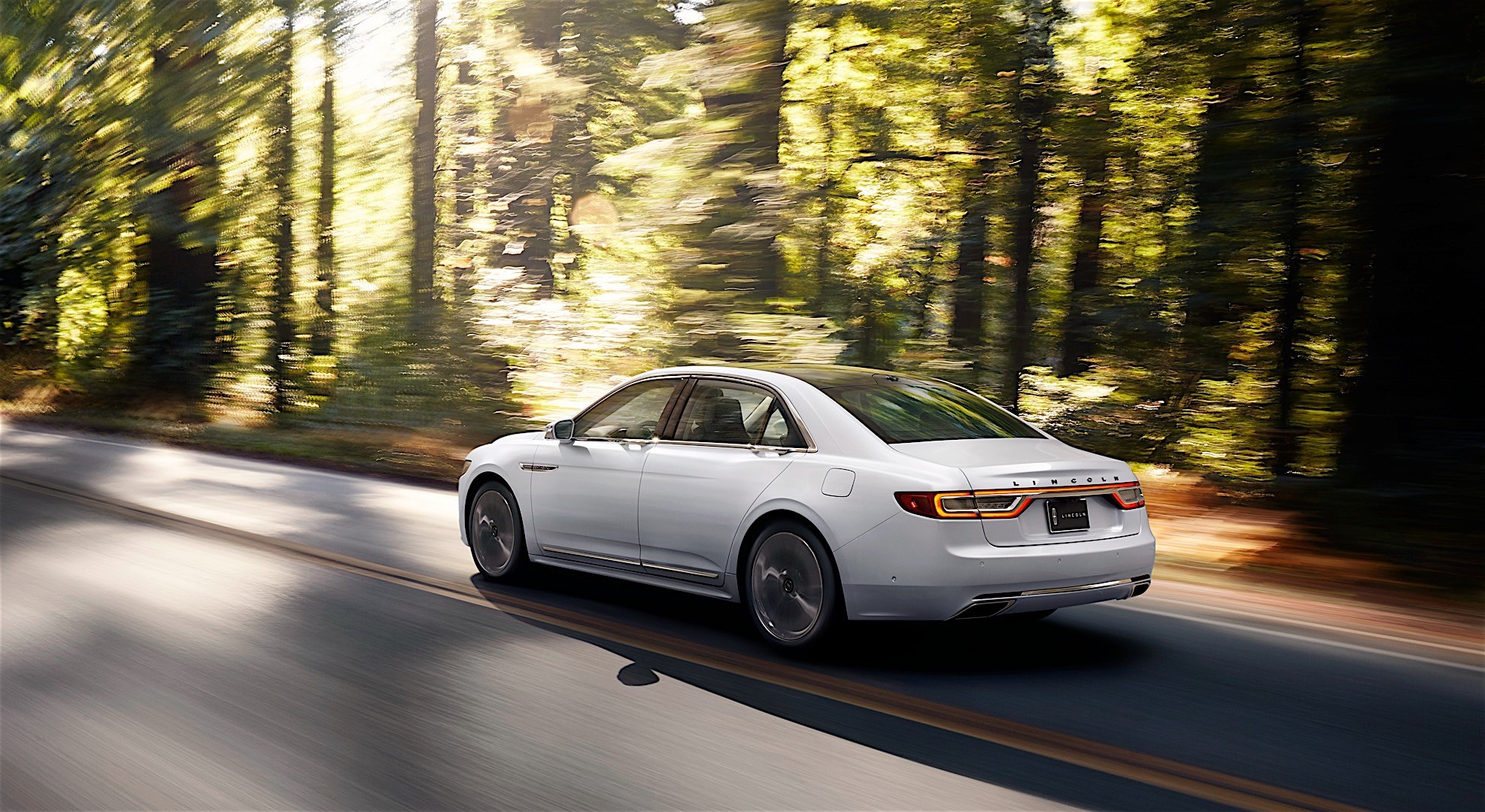 Lincoln Continental photo 3