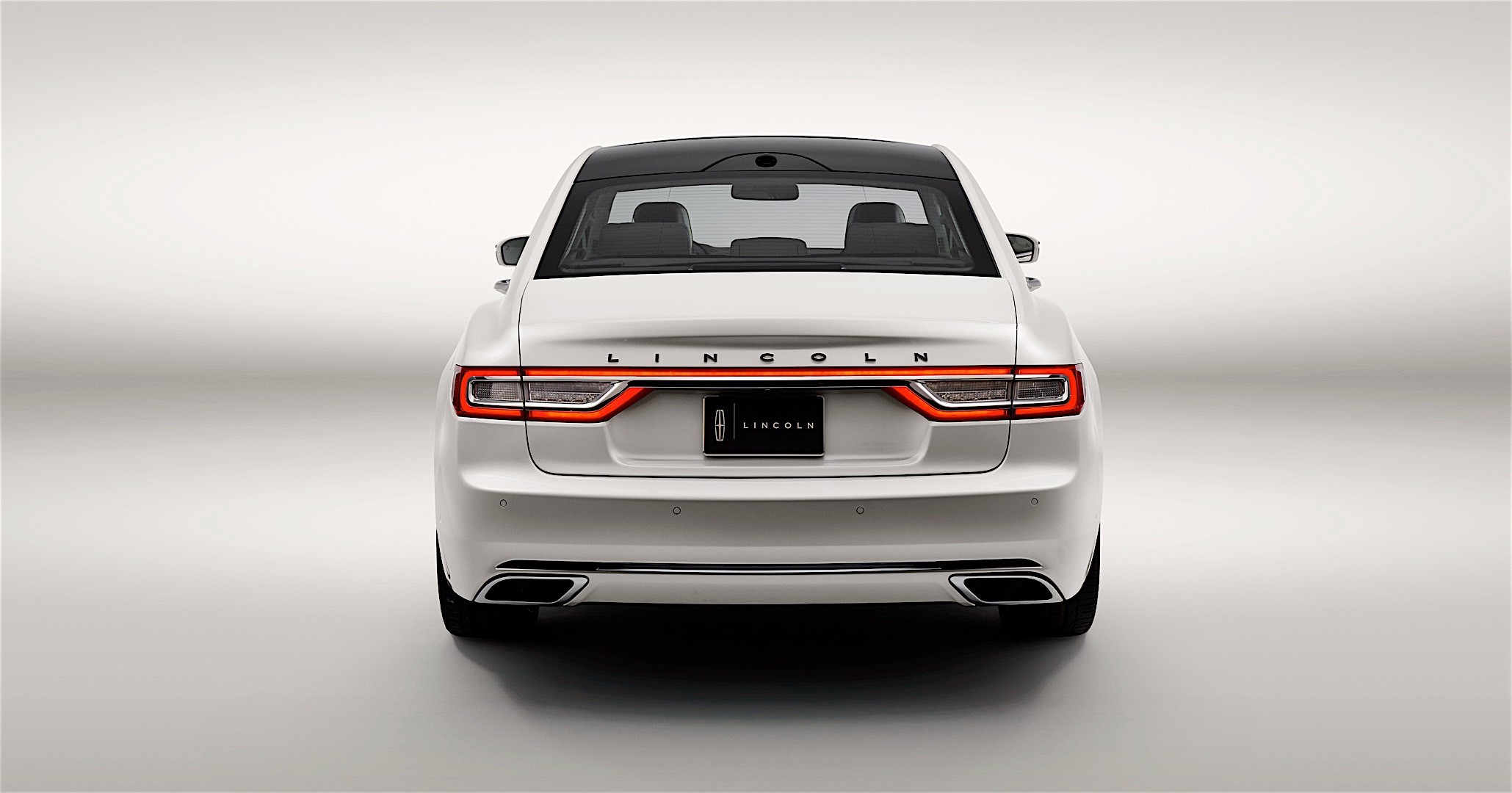 Lincoln Continental photo 5