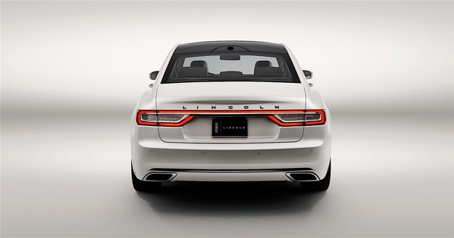 Lincoln Continental photo 5