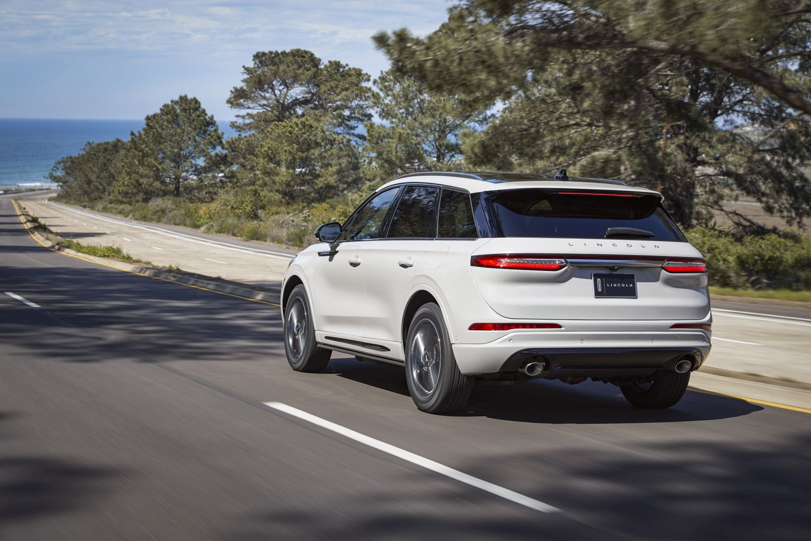 Lincoln Corsair photo 6