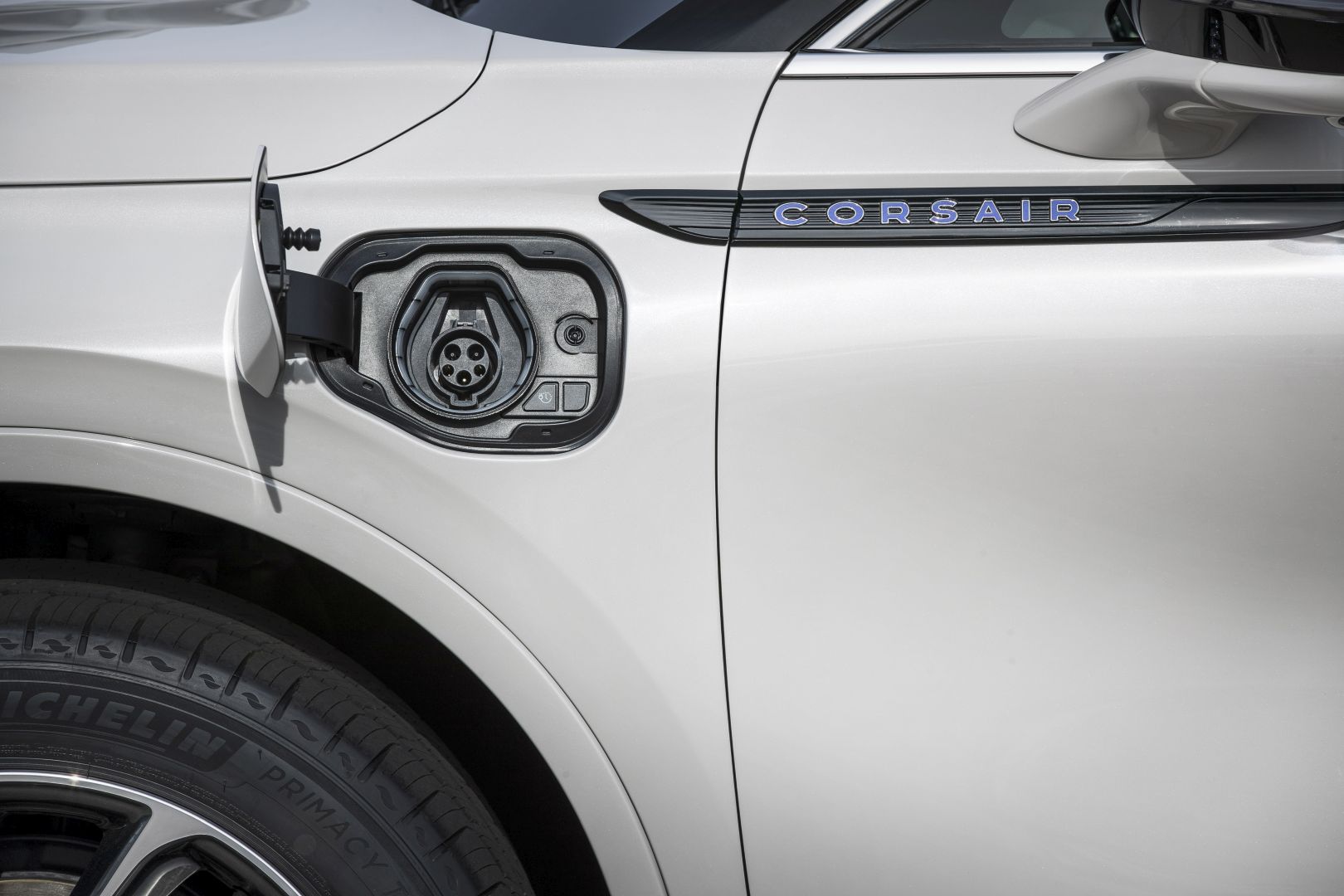 Lincoln Corsair photo 12