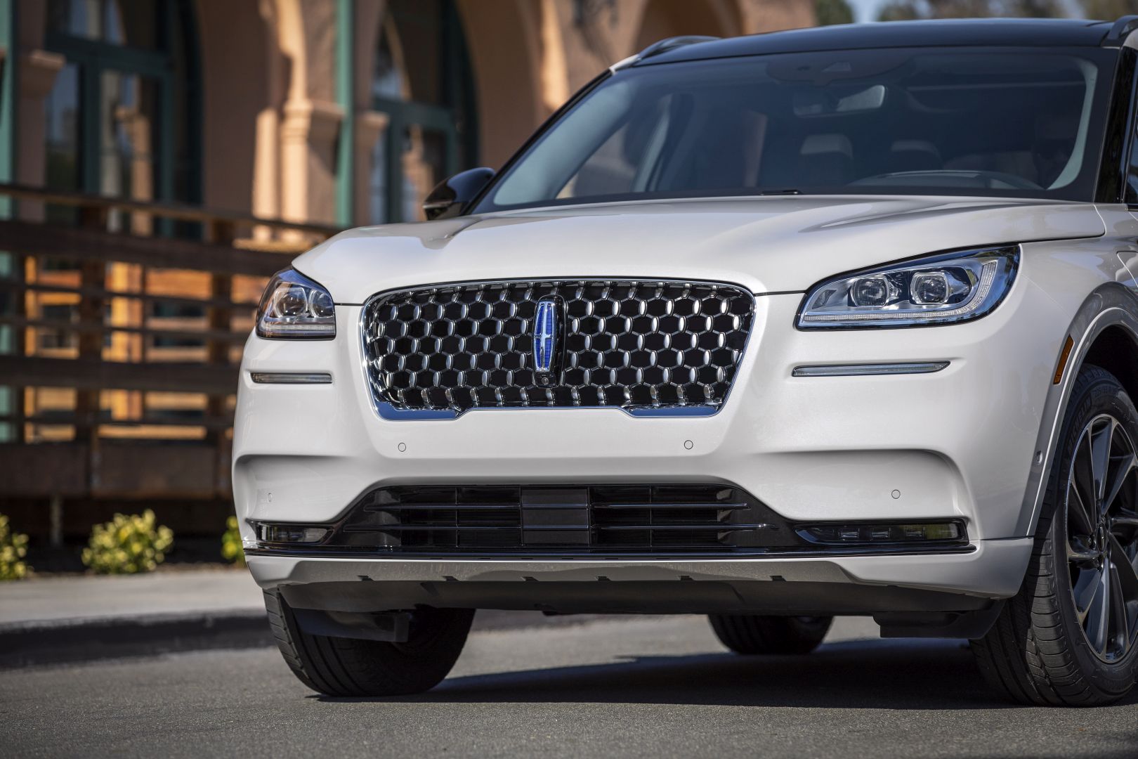 Lincoln Corsair photo 16