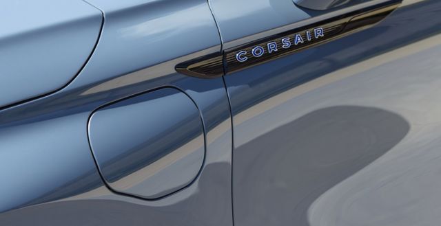 Lincoln Corsair photo 14