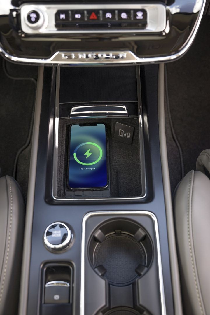 Lincoln Corsair photo 21