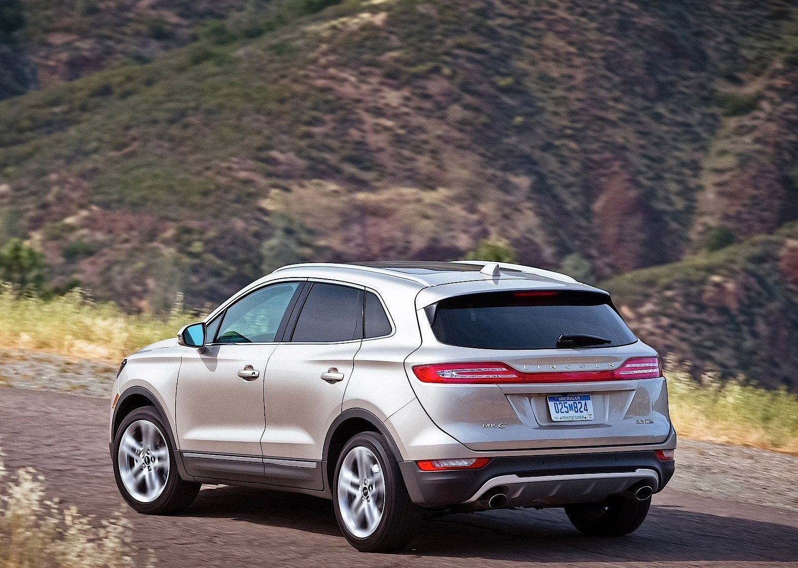 Lincoln Mkc photo 28