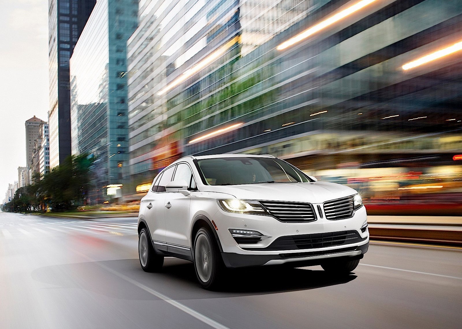 Lincoln Mkc photo 39