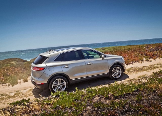 Lincoln Mkc photo 55