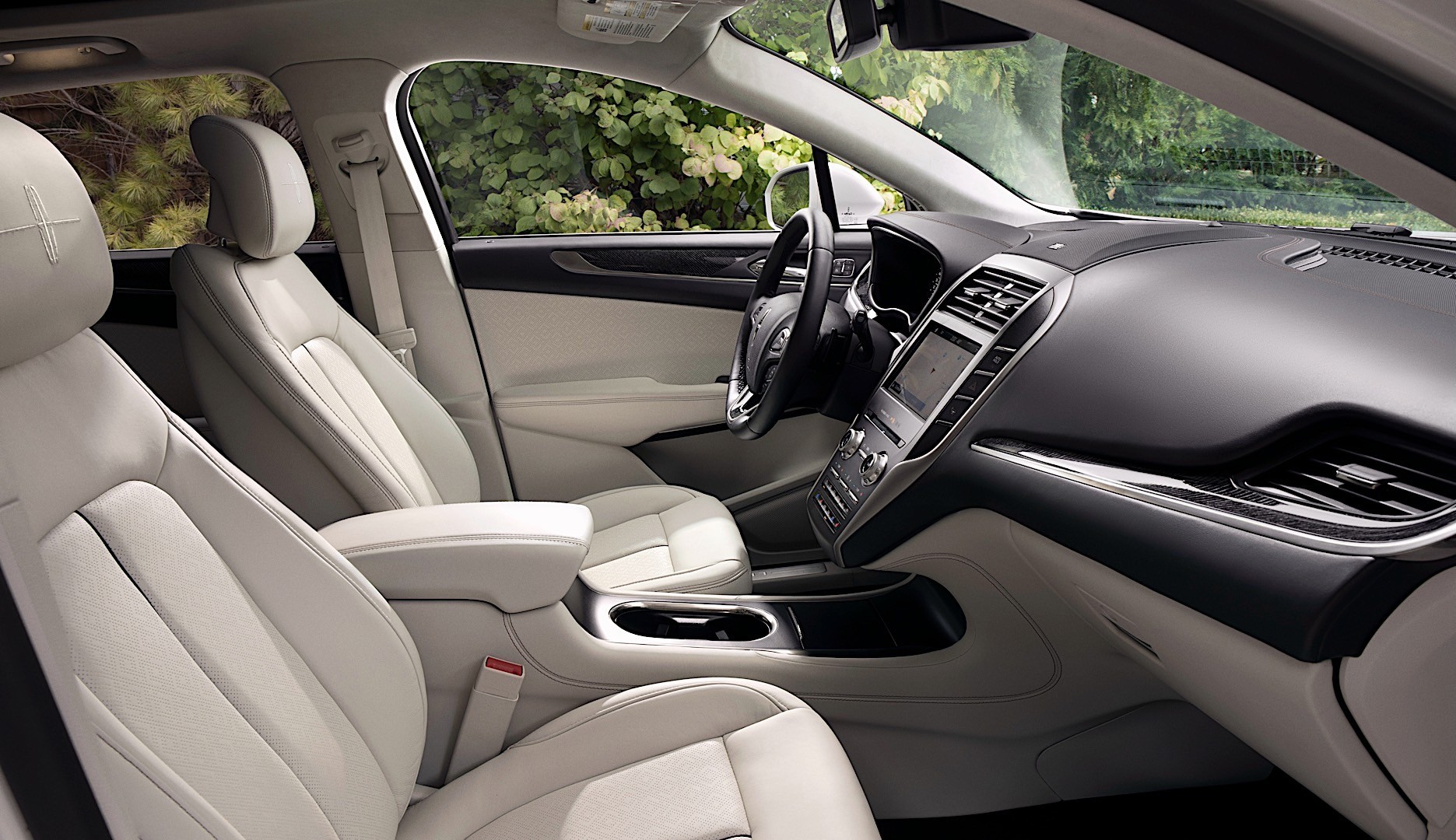 Lincoln Mkc photo 12