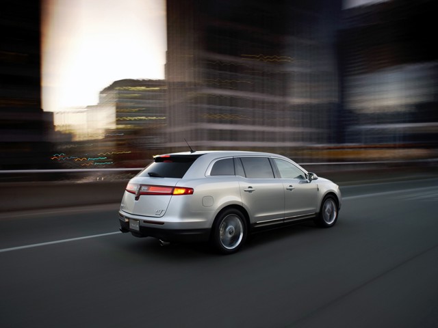 Lincoln Mkt photo 30