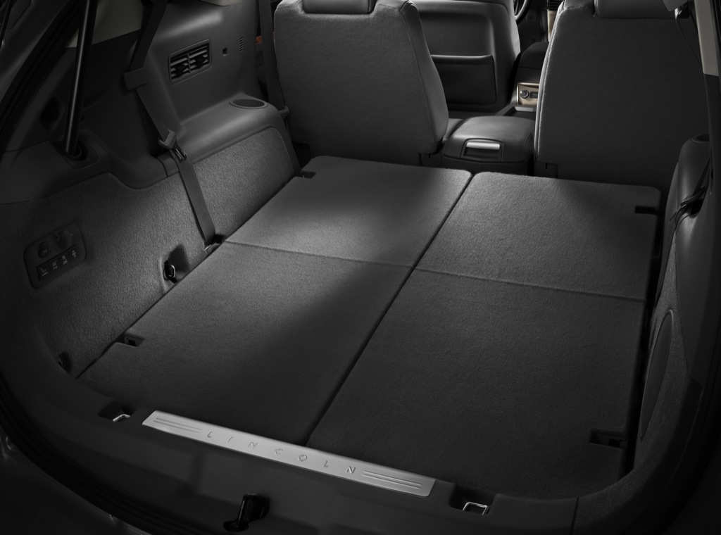 Lincoln Mkt photo 49