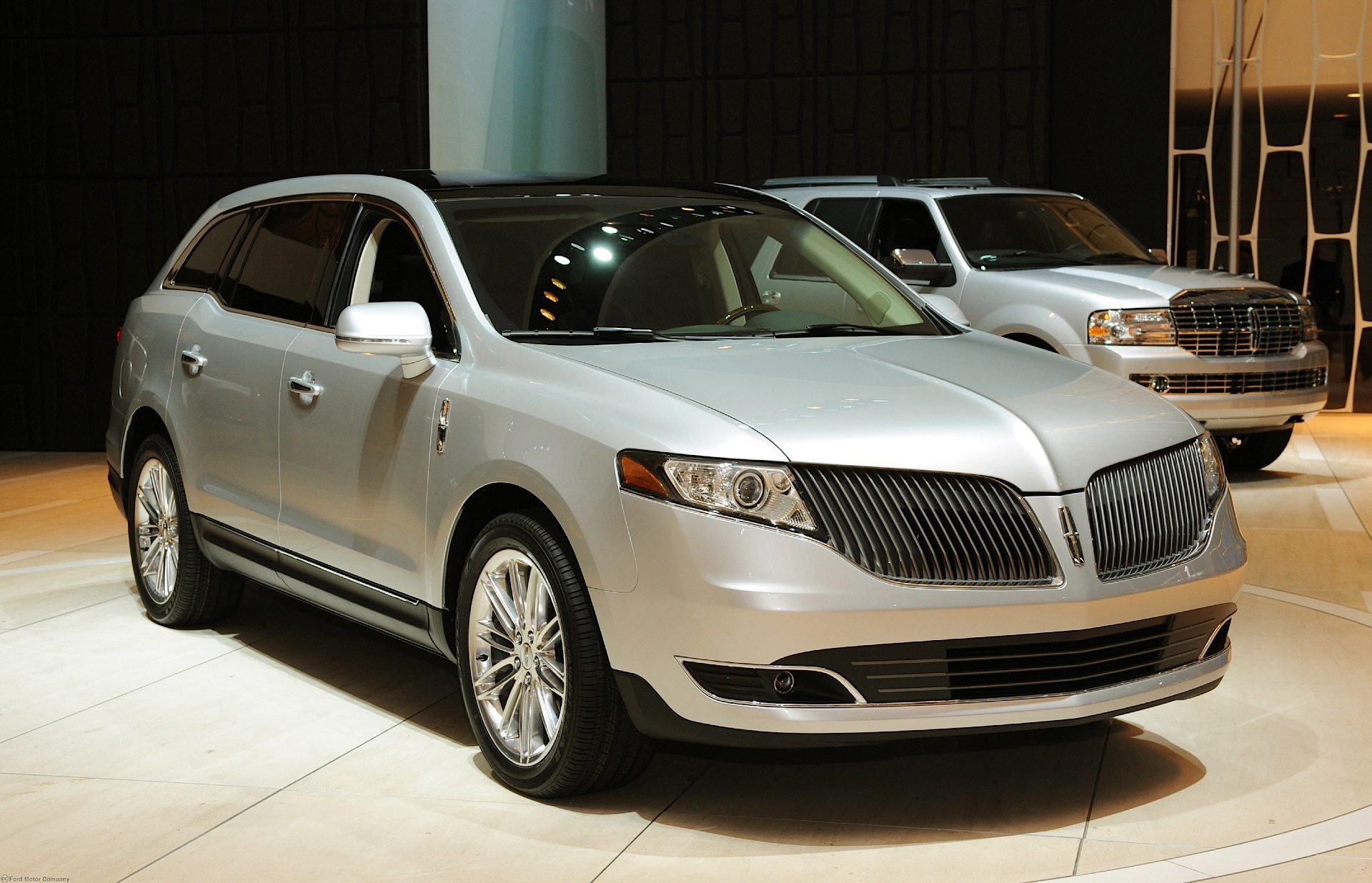 Lincoln Mkt photo 18