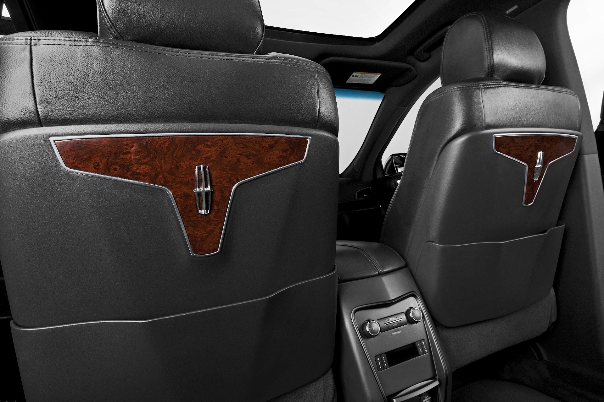 Lincoln Mkt photo 54