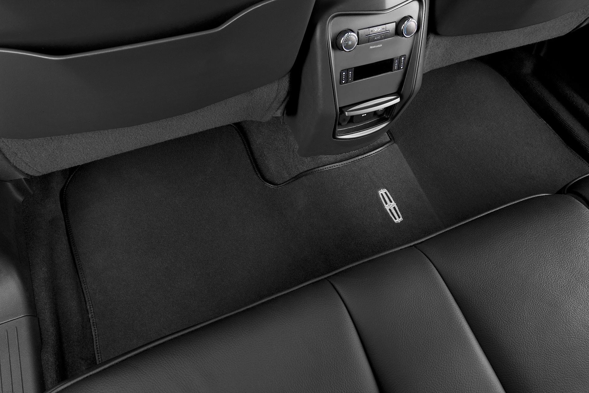 Lincoln Mkt photo 58