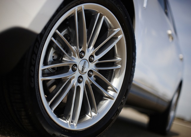 Lincoln Mkt photo 21