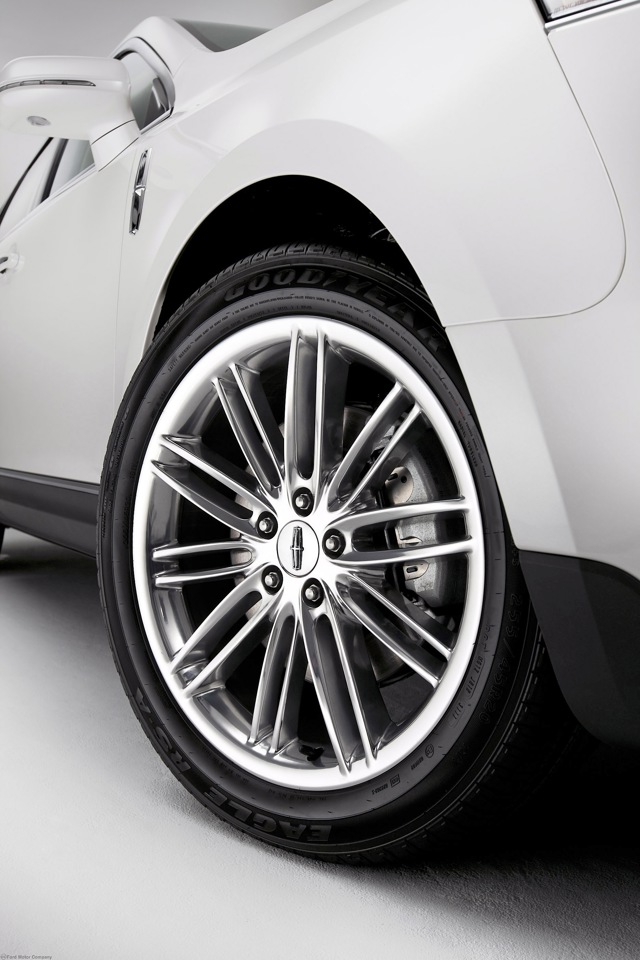 Lincoln Mkt photo 22